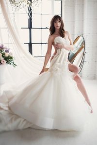 Artistic and classy bridal boudoir photography shoot Toronto, white beautiful wedding dress