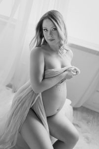 Classy elegant black and white maternity photography Toronto, dreamy, goddess maternity dress