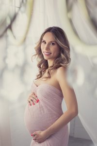 Beautiful pregnancy photoshoot Toronto, Elegant classy maternity photography, Toronto woman photography pink maternity dress