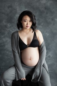 Casual comfortable maternity photography